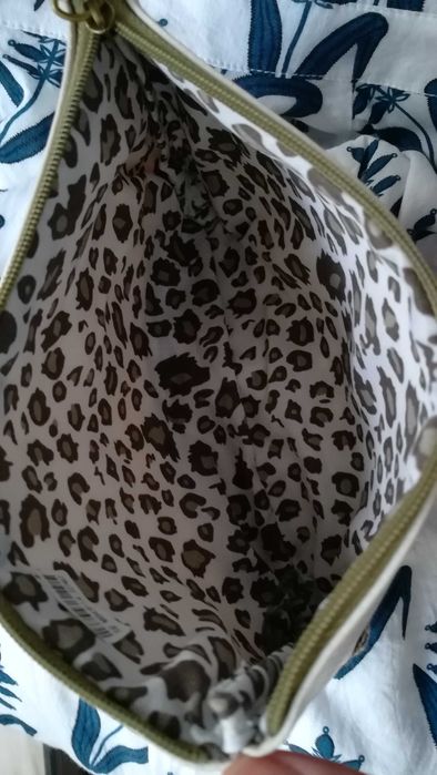Sisley bolsa necessaire 20 x 14 cm NOVO