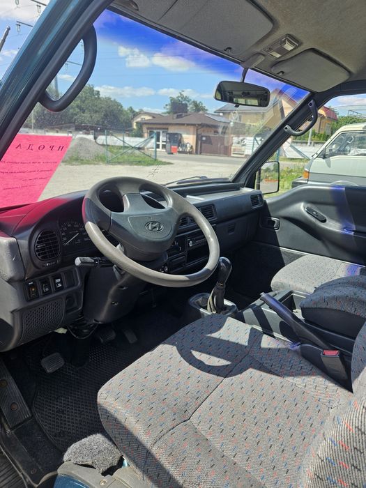 HYUNDAI H 100  пасажир