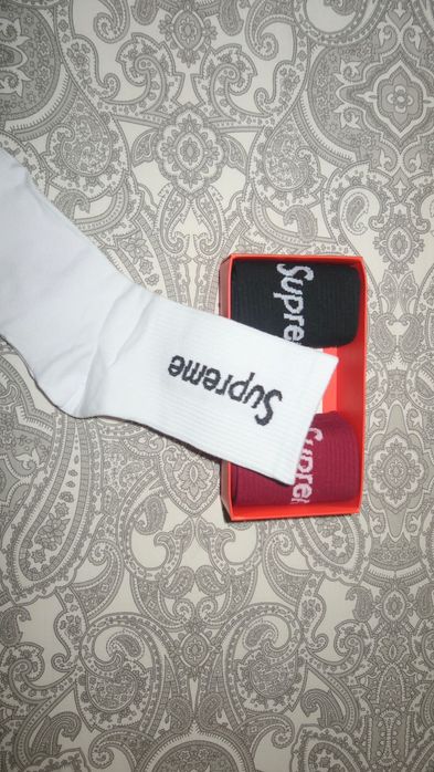 Pack 3 meias Supreme (preto/branco/vermelho) – novas