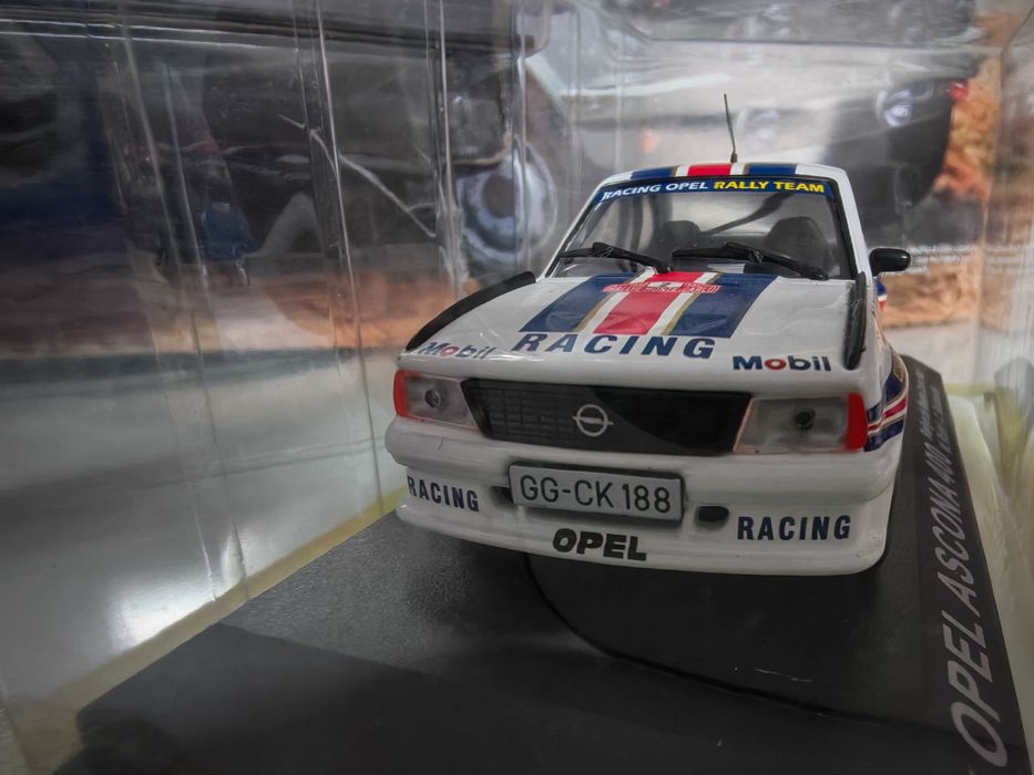 Bedford Blitz + Opel Ascona 400 - Team Opel Rally - 1:43
