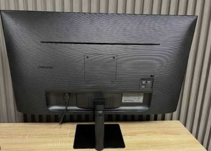 Monitor Smart Samsung M7 32" 4K UHD (S32AM700UR)