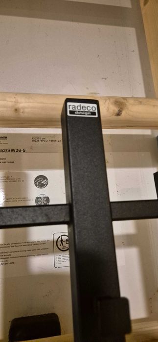 Grzejnik dekoracyjny Radeco Tubo 1K - Czarny Mat (Merkury 7)