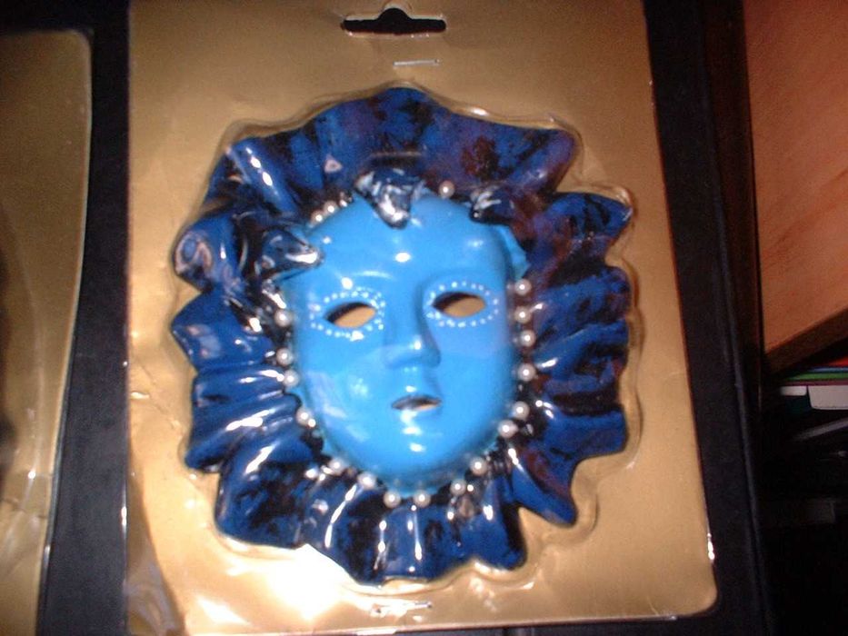 Máscaras venezianas pintadas à mão