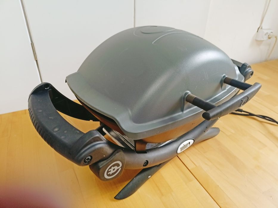 Grill elektryczny Weber Q1400.