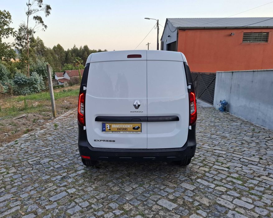 RENAULT EXPRESS 1.5 BLUE DCI ADVANCE NACIONAL DE 2022 (COM IVA DEDUTIVEL INCLUIDO)