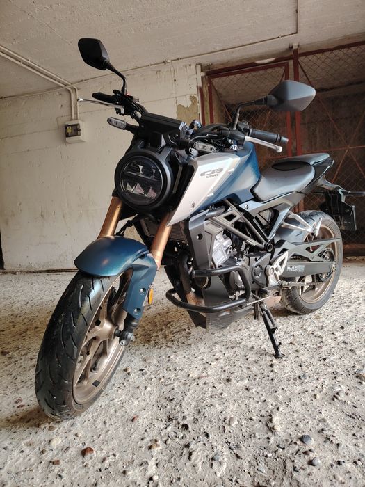Sprzedam hondę CB125R