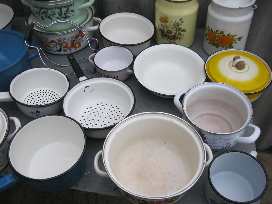 Продам кастрюли эмалированные