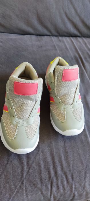 Buty sportowe r.36
