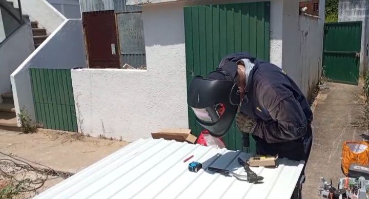 Serviços de Telhado metal marquise solda