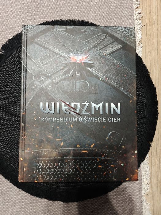Wiedźmin - Kompendium o świecie gier
