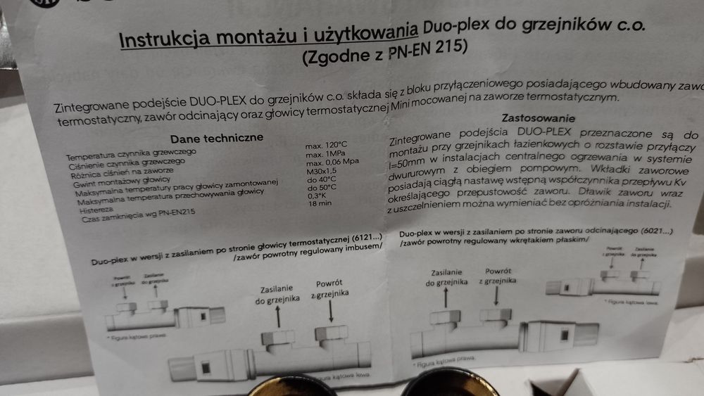 Zestaw termostatyczny czarny kątowy LUX Rad