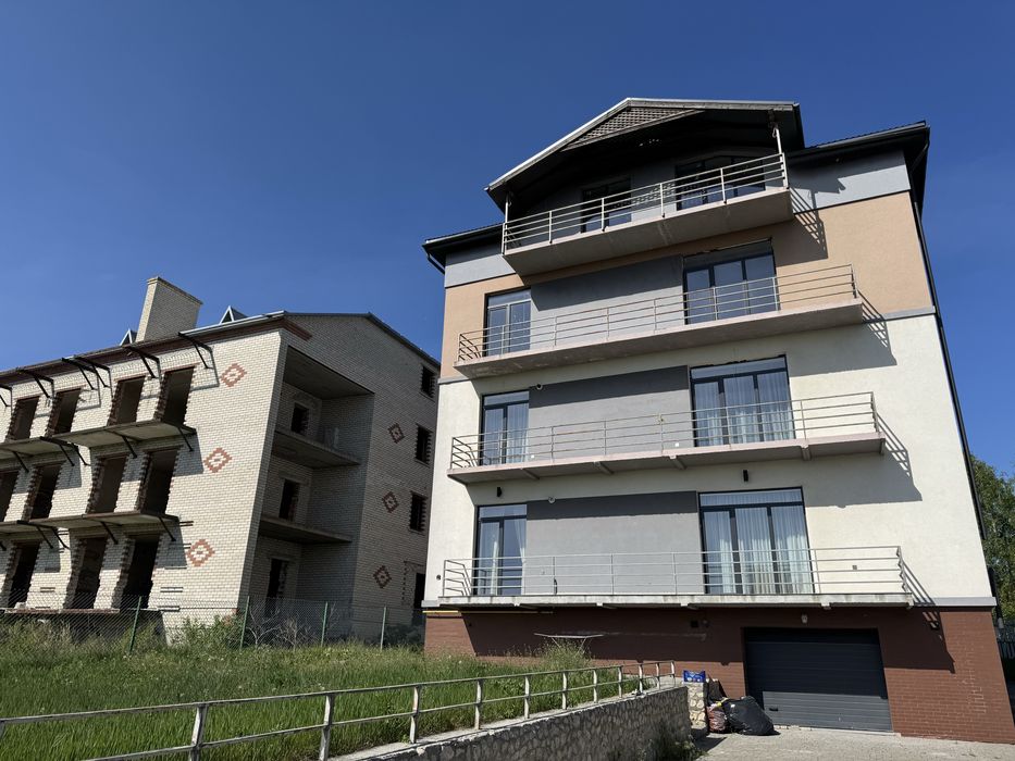 Продаж просторої квартири (140кв.м) Тернопіль