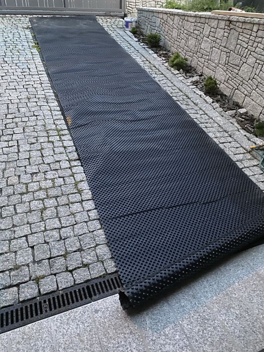 Folia kubelkowa do izolacji fundamentow w ziemi