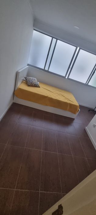 Quarto para arrendar Camarate Loures (Lisboa)