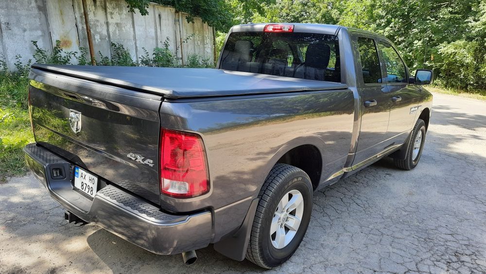 Продам Dodge RAM 1500 2018 г.в.