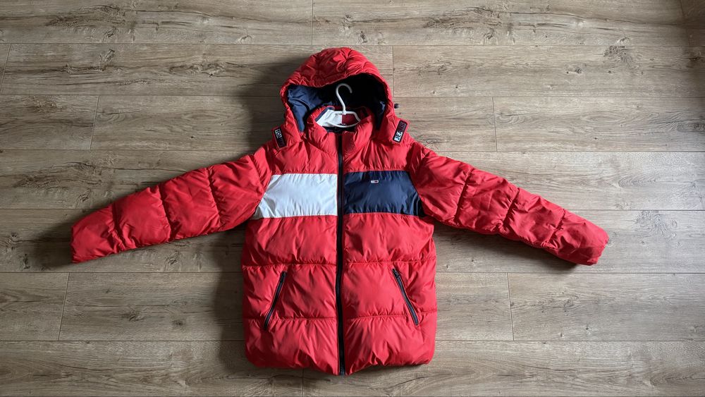 Tommy Jeans, красный утеплённый пуховик, XL
