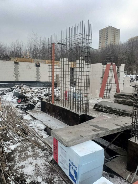 Szybka budowa stan surowy otwarty-trzy mięsiące