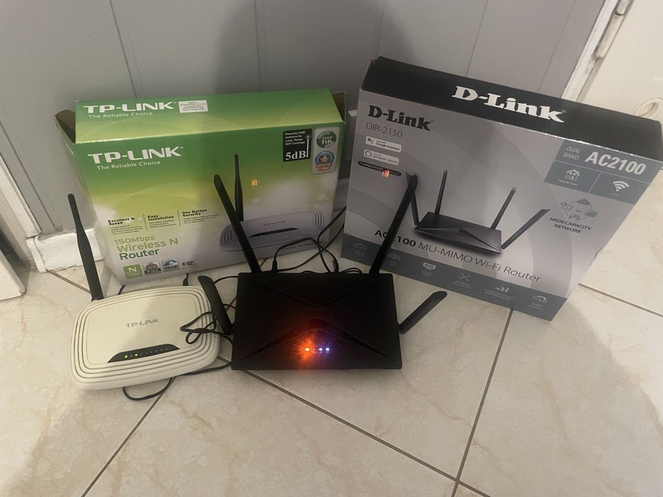Router d-link  , tp- link