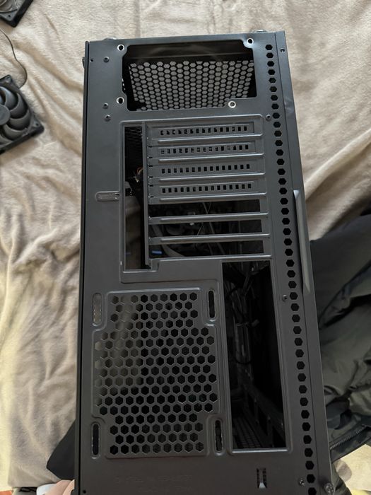 Obudowa dla komputera gamingowa +3 fan