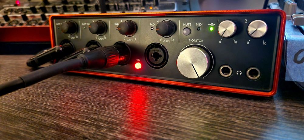 Focusrite Scarlett 18i8 2 Gen !!!