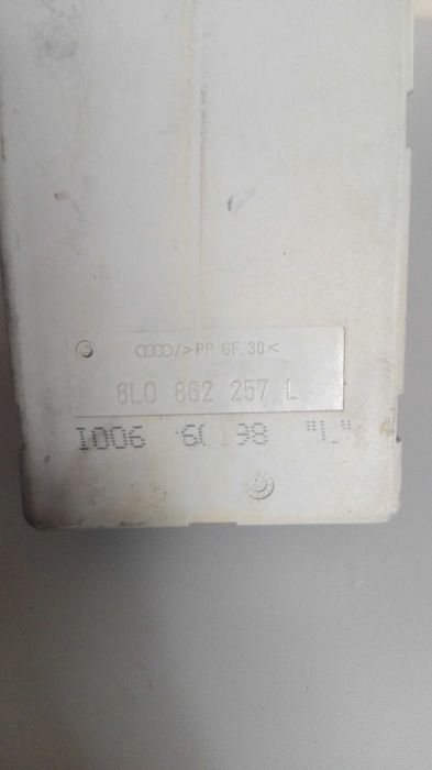 bomba vacuo  fecho central  audi a3 (para reparar)