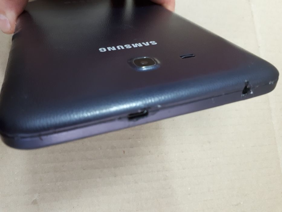 Планшет Samsung Galaxy Tab 3 (Sm-T116).  7 дюймов"