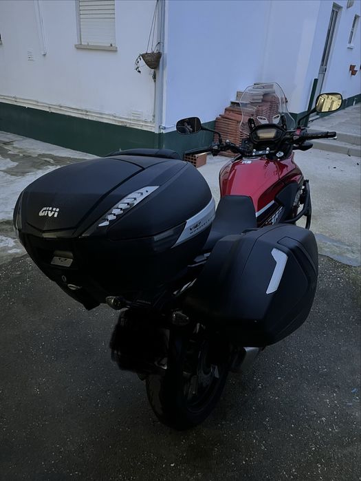 Honda CB500X rebaixada