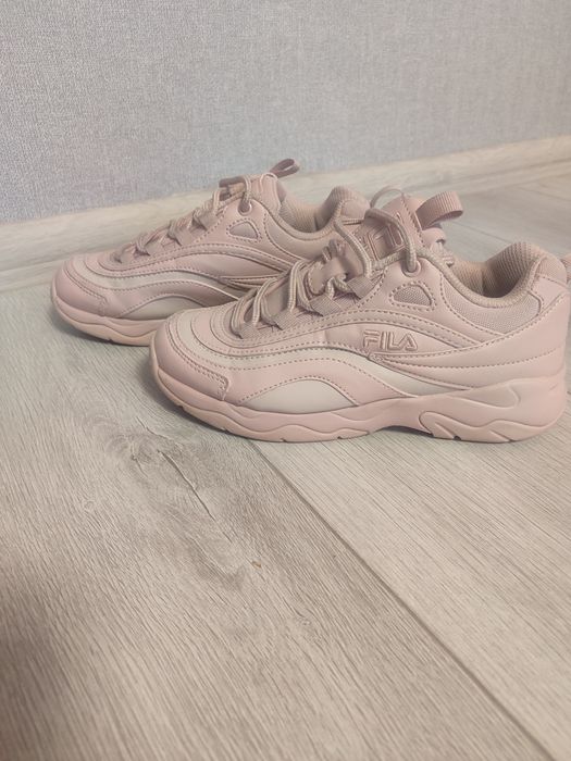 FILA /rose/ кросівки для дівчинки EUR 35.5 - 23 см