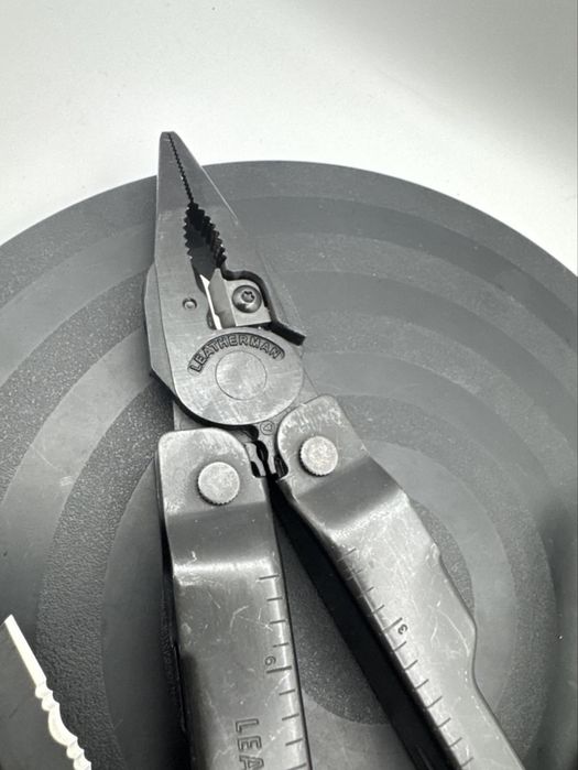 Leatherman super tool 300m