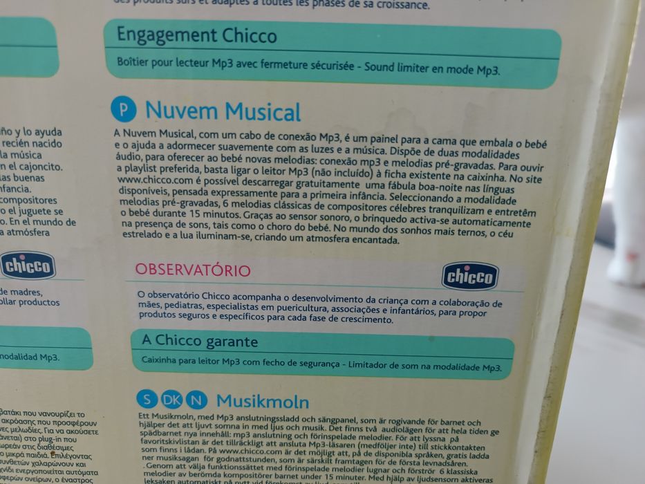 Nuvem musical Chicco para berço