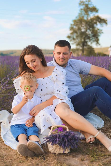 Фотограф Львів недорого | Хрещення, сімейні фотосесії