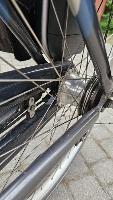 Rower elektryczny Giant Twist koła 28 cali rama S