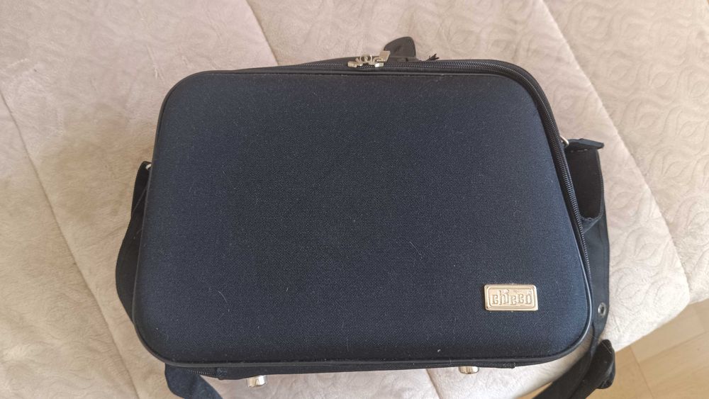 Conjunto Quarto de Bebé Completo: Cama de Grades + Cómoda Fraldário + Berço Viagem