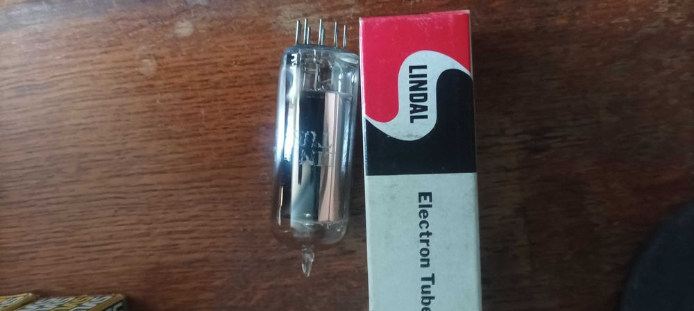 Lampy Elektronowe 6CS7, 6CM3 , 6CJ3, 6CM3, 6P3S - Leben CS 600