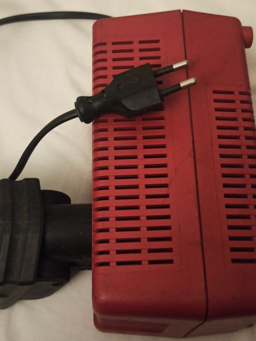Ładowarka do akumulatorów Hilti TCU 12H