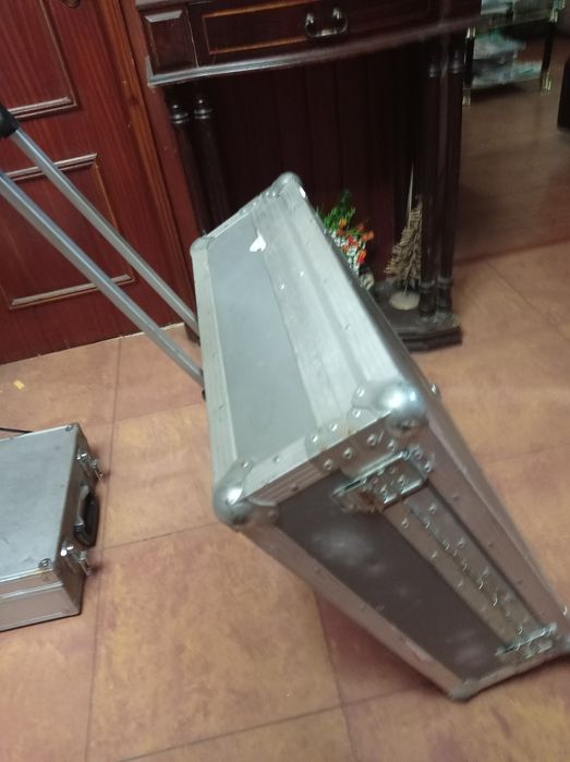 Flight case/caixa profissional de transporte