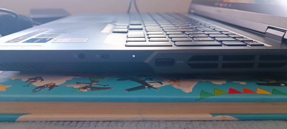 Portátil Gaming Lenovo Legion Pro 5