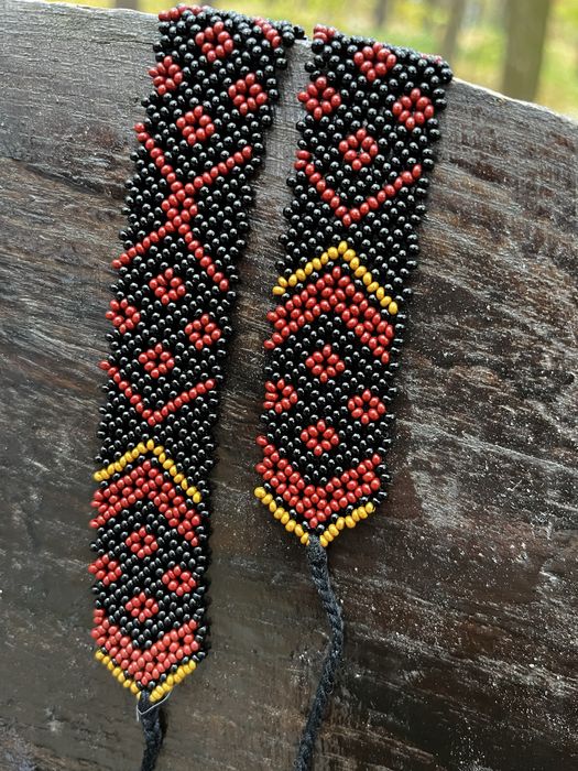 Чокери із бісеру в стилі Лесі Українки