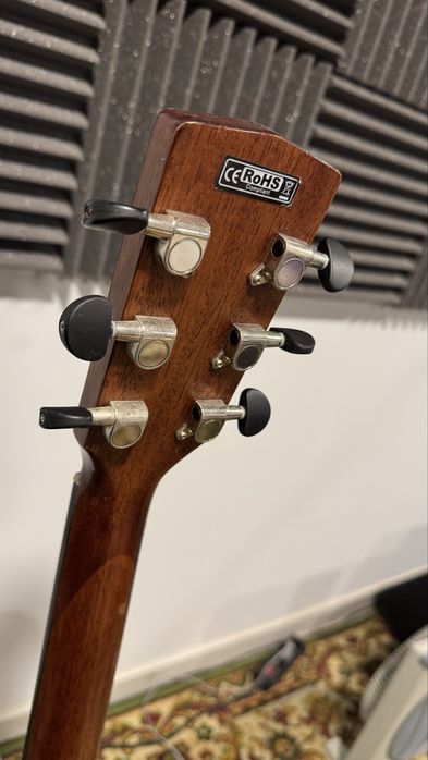 Guitarra Acústica Cort com Hardcase