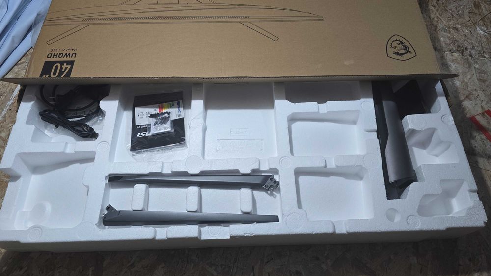 TROCO OU VENDO Monitores, Com Garantia de fábrica  ASUS E e MSI3