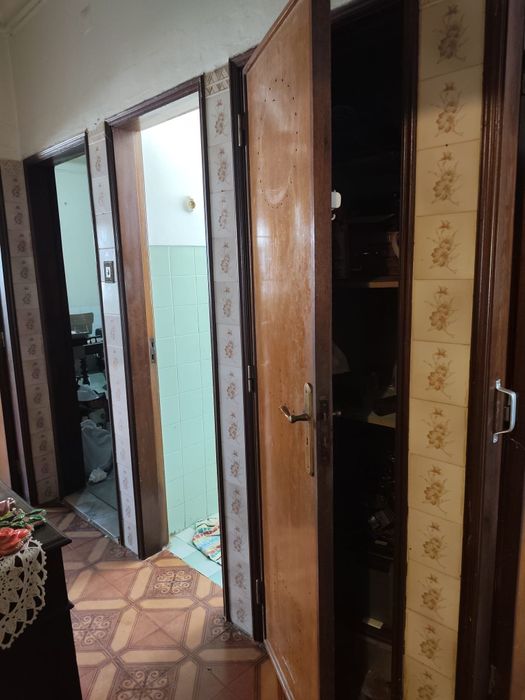 Apartamento duas assoalhadas no Lavradio
