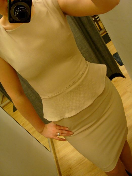 Beżowa Sukienka Baskinka XS Top Secret