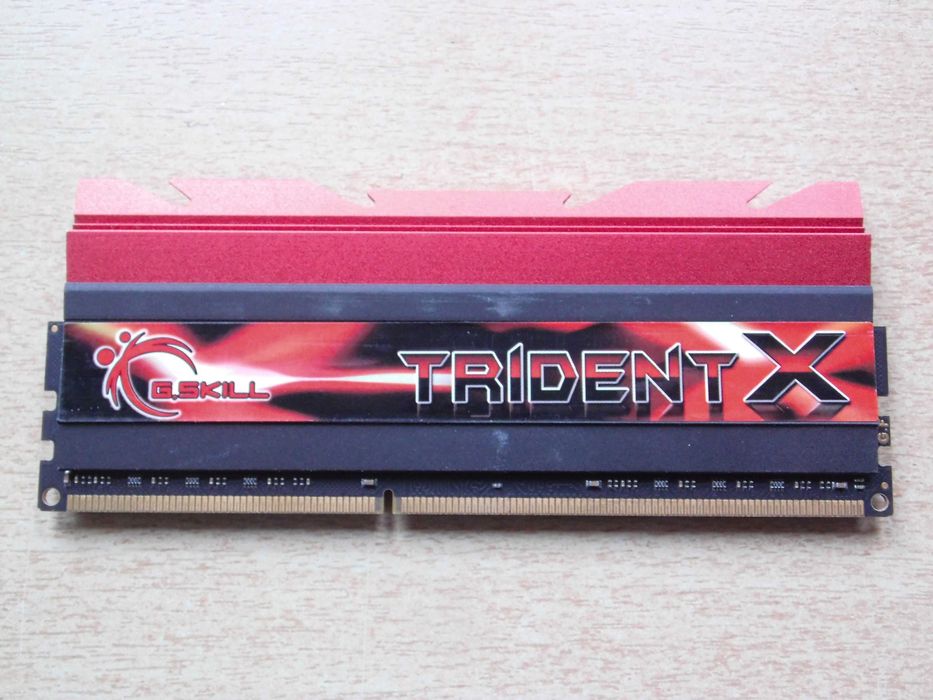 Pamięc TRIDENT 4GB 2400