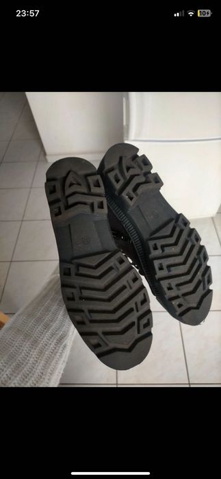 Buty zimowe sznurowane jak trampki 37 Lasocki CCC
