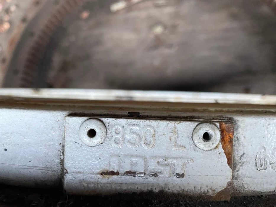 Продам опорно-поворотный круг Jost 850 L.