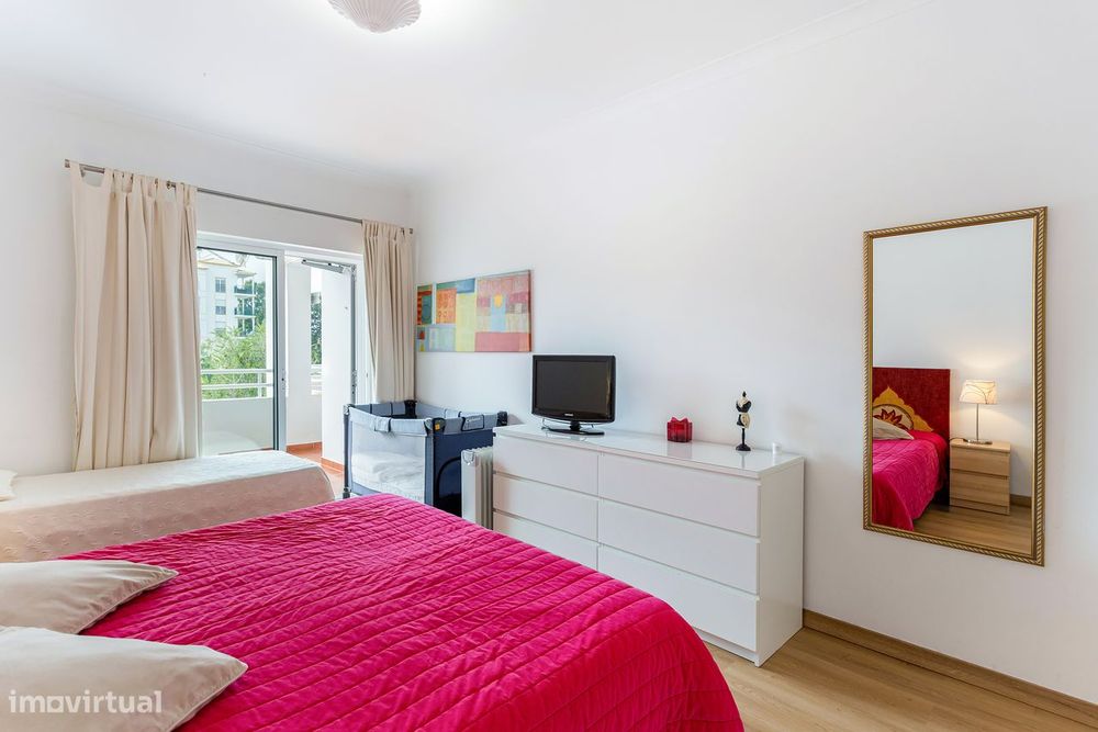 Apartamento T1+1 a pé da praia da Galé