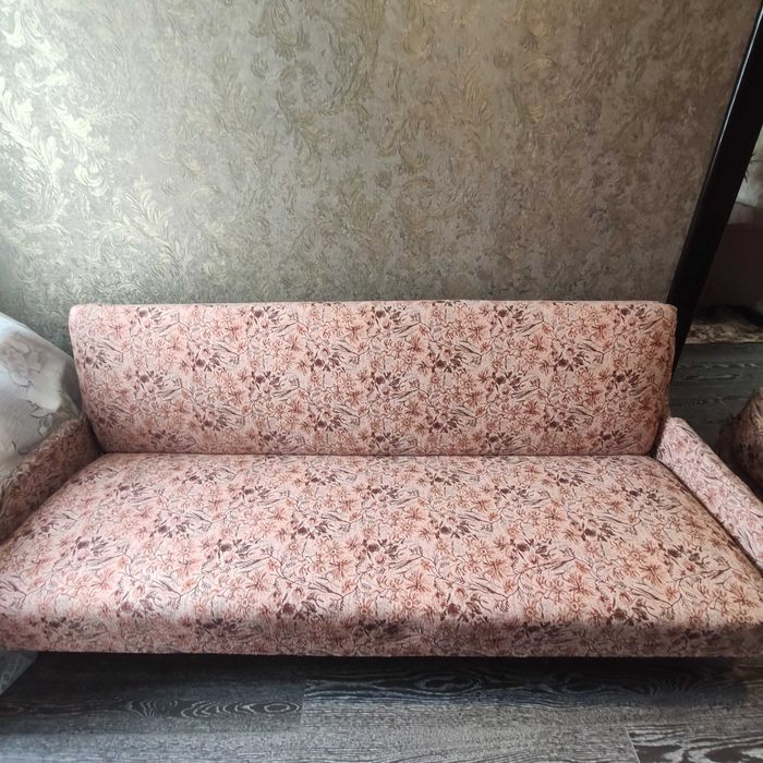 Диван та 2 крісла (вживані)