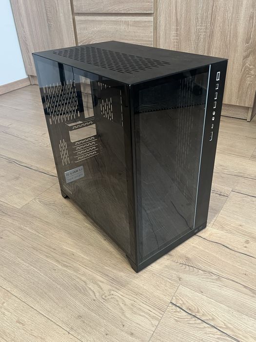 LIAN LI o11 Dynamic Evo XL ROG certified Der Bauer
