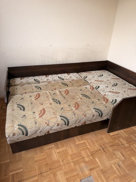 Kanapa PRL nieuszkodzona