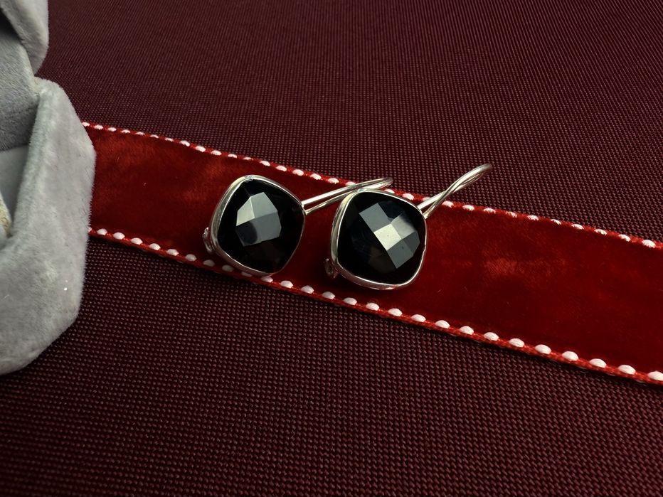 Срібні сережки 925-ї проби з натуральними оніксами